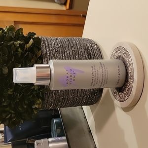 Monat Studio One Volume and Lift Spray